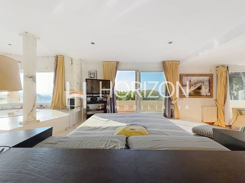 Foto 350e8a0d-146a-420f-b557-33496a640456. Xalet amb calefacció aparcament piscina a Alella