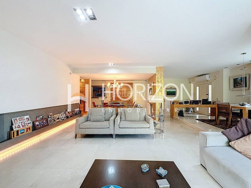 Foto 6380d059-6005-4e6a-819f-eba646473ade. Xalet amb calefacció aparcament piscina a Alella