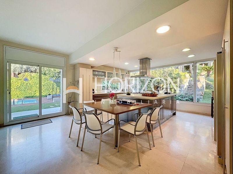 Foto 8cfbee00-dfa9-4999-a4e7-bf3c67b5ec84. Xalet amb calefacció aparcament piscina a Alella