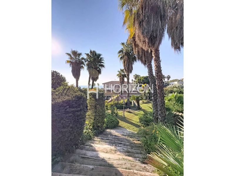 Foto 9a6dcfab-bc42-4e5e-8e27-c219a908cf92. Xalet amb calefacció aparcament piscina a Alella