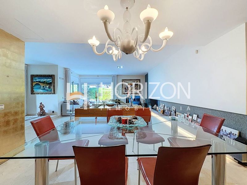 Foto a6d5c8d5-a738-41fd-87ed-c7f75c47c4e3. Xalet amb calefacció aparcament piscina a Alella