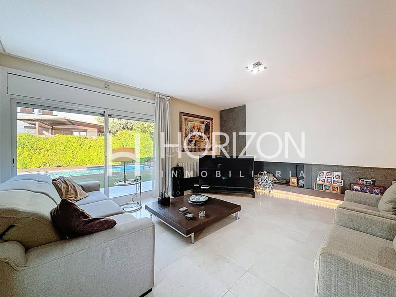 Foto cf1c5f37-7d7d-4f6c-8d25-37dcccb0406c. Xalet amb calefacció aparcament piscina a Alella