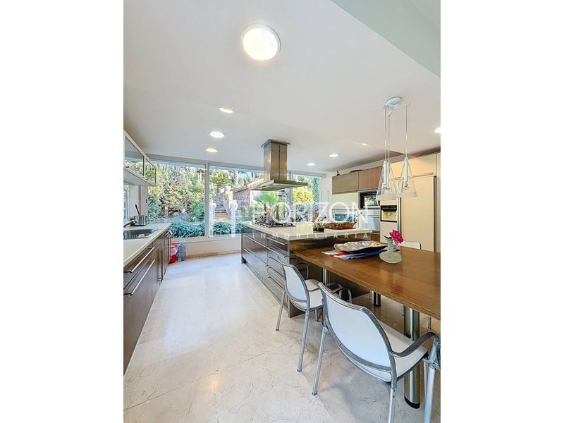 Foto e217d75b-eaa6-4b00-ba21-a29aac62254d. Xalet amb calefacció aparcament piscina a Alella