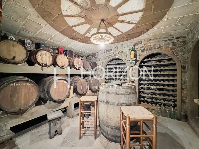 Foto e71b83e7-f27a-4f35-9775-b14a8b9b3cf3. Xalet amb calefacció aparcament piscina a Alella