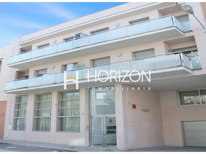 Foto 5fbdcee6-d5aa-45c1-9f4f-a2bd544ea785. Edificio in Puigfred Badalona
