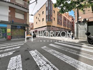 Local Comercial a Calle Tenor Masini