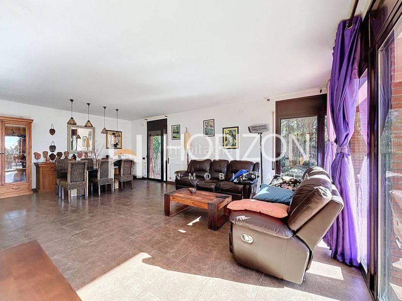 Foto 6135439c-97f3-4b20-8c58-1c66ef353565. Casa amb calefacció aparcament piscina a Corbera de Llobregat