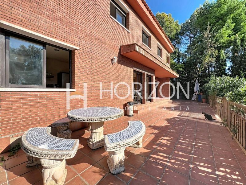 Foto f47e4917-1a6b-4b8b-9402-e69a179a4ac7. Casa amb calefacció aparcament piscina a Corbera de Llobregat