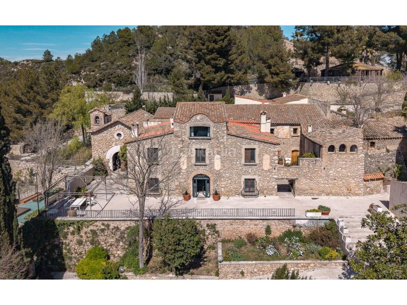 Foto d0d24023-f803-4d28-b9a5-2e1fbef032e1. Masia a Gelida
