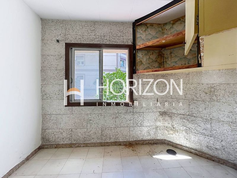 Foto 7e0dfd9d-bb03-4bd2-b5e0-7fb248e26f94. Edifici a La Florida Hospitalet de Llobregat (L´)