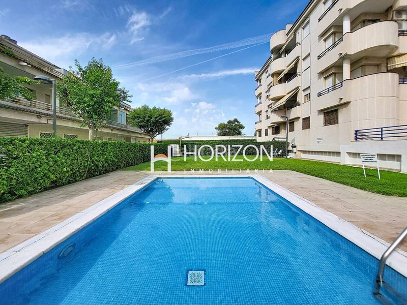 Foto d25605e6-0951-4346-bebc-9c2bff1795f9. Apartament amb calefacció aparcament piscina a Cunit diagonal Cunit