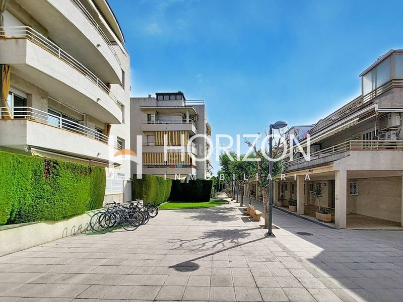 Foto 379315e8-1363-4a73-b906-40cbfe90377d. Apartament amb calefacció aparcament piscina a Cunit diagonal Cunit