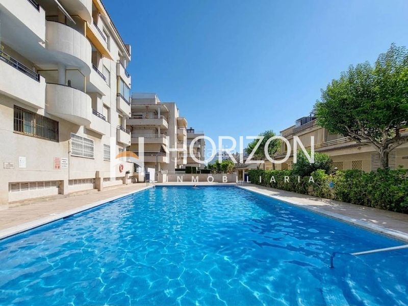 Foto 3c26846f-b812-4db9-bcd8-62217e9dee92. Apartament amb calefacció aparcament piscina a Cunit diagonal Cunit