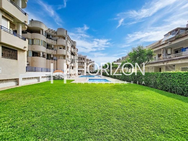 Foto 8d7f2cad-8b2f-43b8-8907-10144b72fefe. Apartament amb calefacció aparcament piscina a Cunit diagonal Cunit