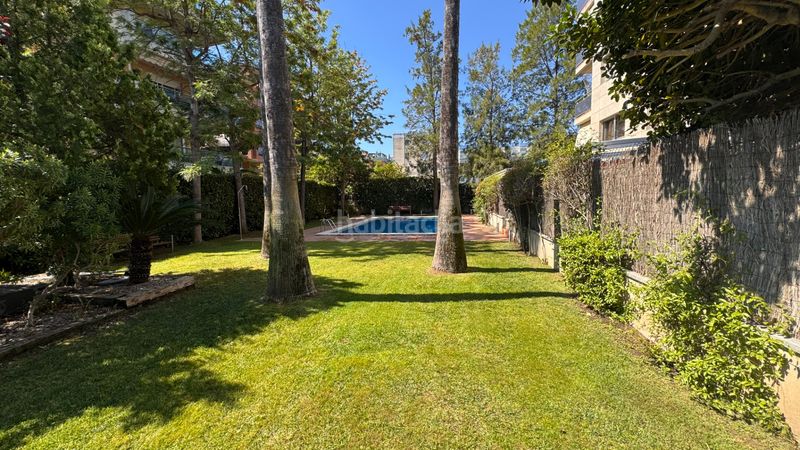 Foto e90f622e-1960-4800-892a-d9a3bf6abdfe. Planta baixa amb calefacció piscina a Centre Salou