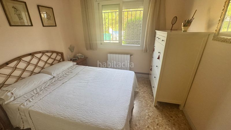 Foto 2727e438-245d-4c33-99a4-fd363a45383e. Planta baixa amb xemeneia calefacció aparcament a Segur de Calafell