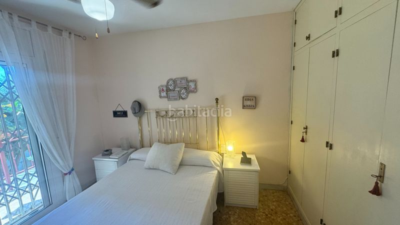 Foto d7d4e32e-d8f4-468d-b34a-797bcd017a62. Planta baixa amb xemeneia calefacció aparcament a Segur de Calafell