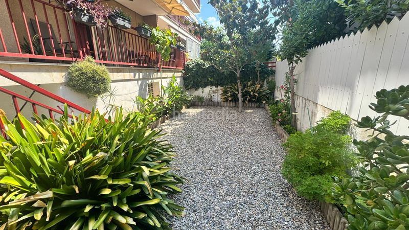 Foto d8024e37-e118-4388-9c67-74b32cfb2b62. Planta baixa amb xemeneia calefacció aparcament a Segur de Calafell