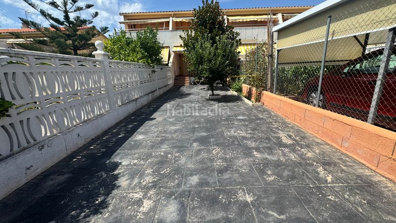 Foto 04d12fa1-3a56-4e5d-af82-e23f5e9c74df. Casa adossada amb aparcament piscina a Creixell