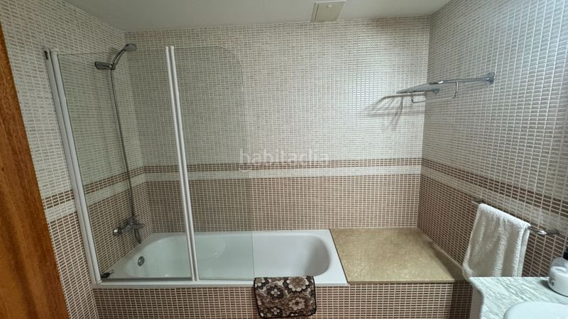 Foto 50ef28fd-26fa-4189-81f8-981677a0610e. Casa adossada amb aparcament piscina a Creixell
