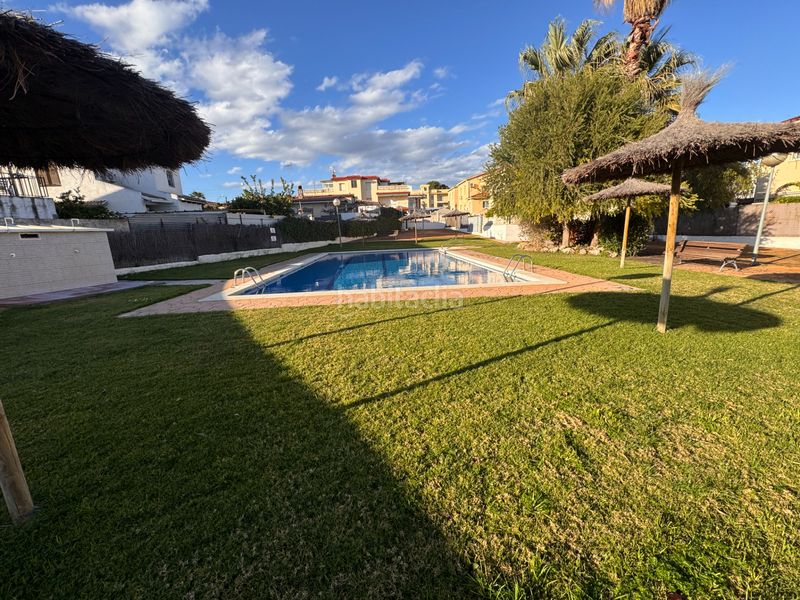 Foto ac848ce1-e8d3-4f43-8155-9993928af374. Casa adossada amb aparcament piscina a Creixell