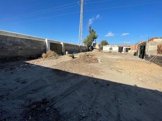 Finca rústica a Carretera de alquián a viator 50. Venta de parcela con cortijo y almacen. bajada de precio!!!