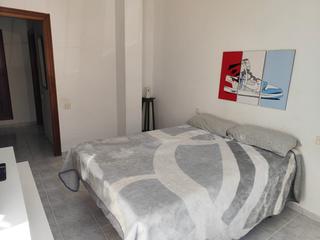 Appartement  Calle rodrigo vivas miras. Boni piso en planta baja en el zapillo, cerca de la playa. bajad