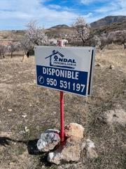 Propriété à Calle jardines 24. Parcela de 208 m2, en gor- granada