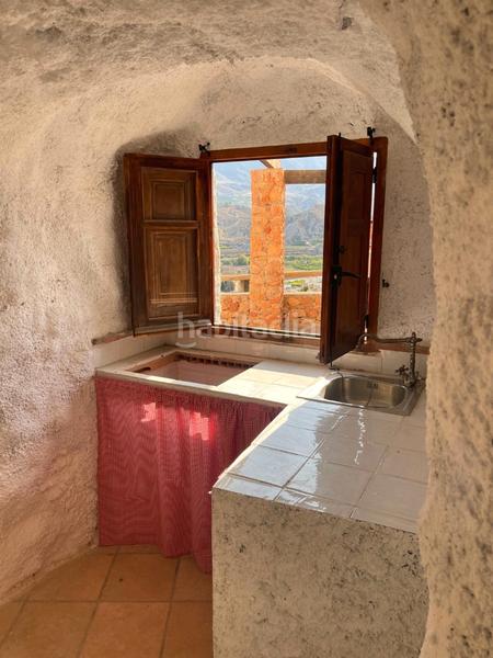 Foto be8f29fa-3afc-4c43-af4e-0bc569fd4d84. Casa en calle colon 2 se vende casa cueva en Terque