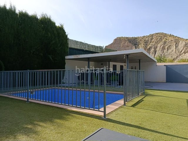 Foto b7037f69-e04b-45cb-b29e-520e23dfe55e. Chalet in avenida de la paz 9 in Rágol