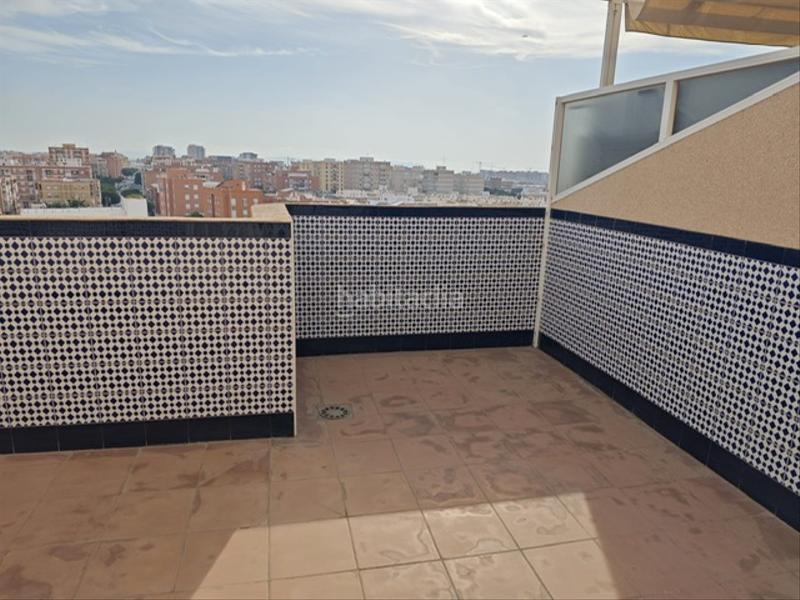 Foto 8d9f5c3f-0e23-45ca-9207-219b01542832. Duplex con riscaldamento parcheggio in Barrio Alto - San Félix Almería