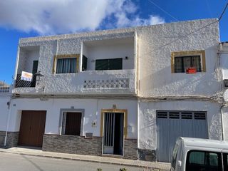 Maison à Calle alpujarra 12. Padules pueblo.  casa señorial centro de padules, bajada de prec
