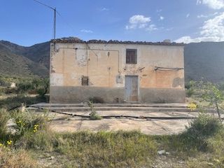 Finca rústica en Diseminado la canal 1. Se vende finca agricola con cortijo en uleila del campo- benizal