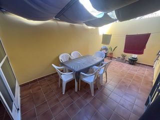 Casa en Calle euro 20. Ampio duplex en venta en el alquian.