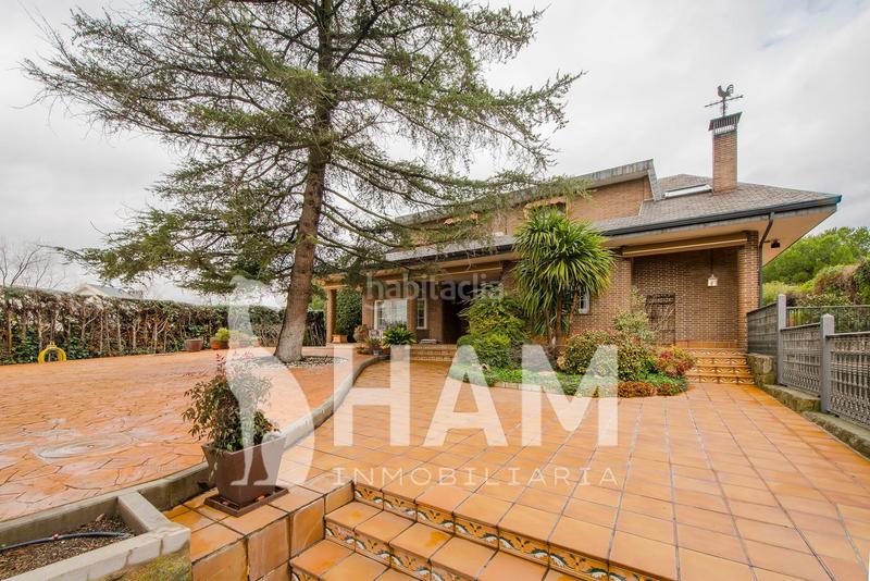 Foto 4b959995-8e8c-4dca-a609-3836f748f75f. Xalet amb calefacció aparcament piscina a El Olivar de Mirabal Boadilla del Monte