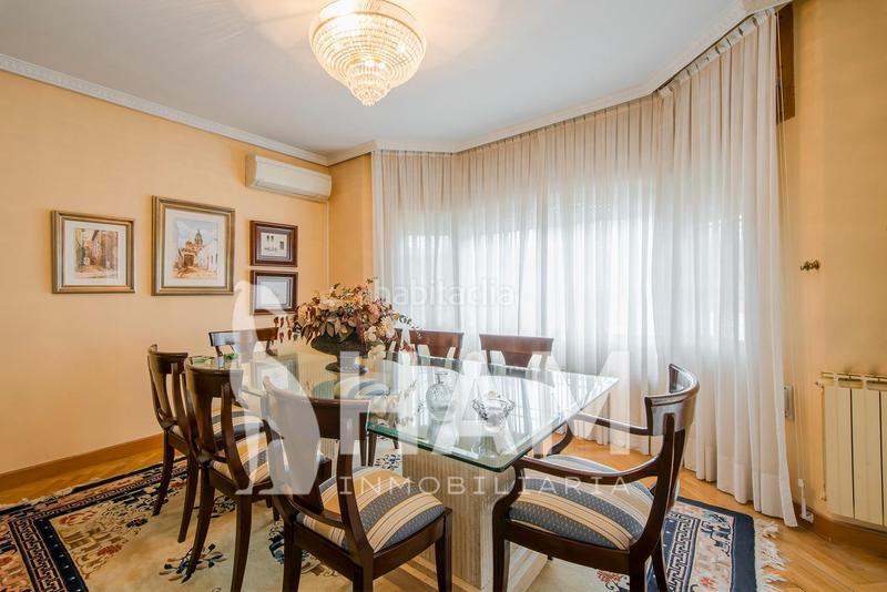 Foto faff2941-17be-404d-bfa2-249c402285ff. Xalet amb calefacció aparcament piscina a El Olivar de Mirabal Boadilla del Monte