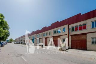 Fabrikhalle in Urbanización Este-Montepríncipe. Nave industrial 1.140m con patio y montacargas en montepríncipe