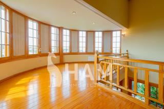 Casa en Calle calle del cabo machichaco. Arquitectura contempornea en posicin dominante sobre el valle