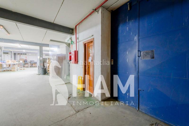 Foto 497c0069-f959-4c4d-8c5f-f72ab15e88a5. Alquiler nave industrial  1.140m con patio y montacargas en montepríncipe opción nave contigua en Boadilla del Monte