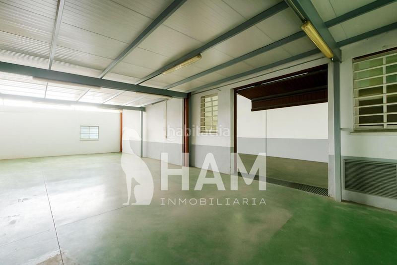 Foto 81e6ae2c-a2bc-4d66-9249-900752cce8dd. Alquiler nave industrial  1.140m con patio y montacargas en montepríncipe opción nave contigua en Boadilla del Monte