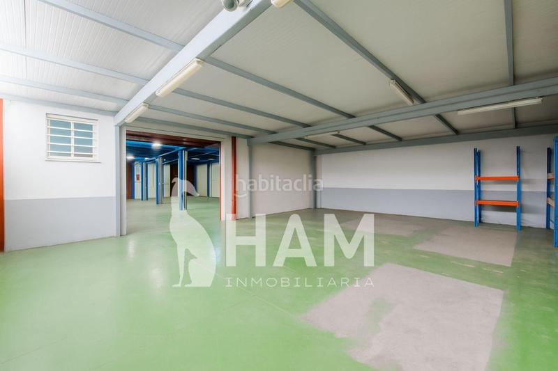 Foto a8567e06-ee5c-4371-8930-06b638896682. Alquiler nave industrial  1.140m con patio y montacargas en montepríncipe opción nave contigua en Boadilla del Monte