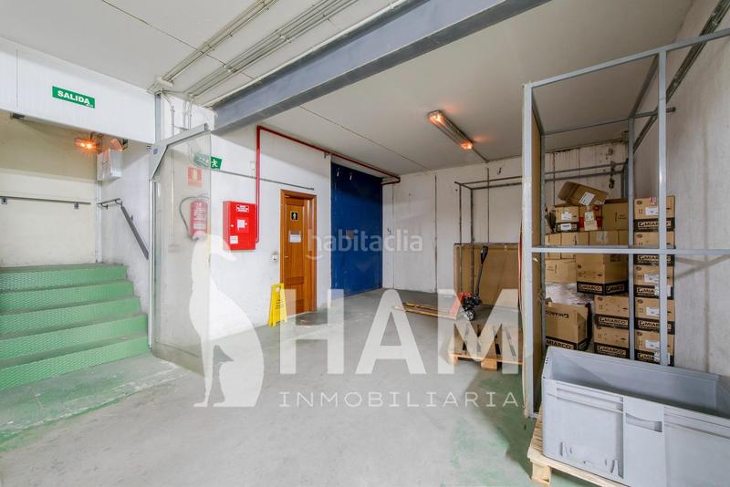 Foto cce7e528-ced8-4abd-a4e4-6fe6c563f196. Alquiler nave industrial  1.140m con patio y montacargas en montepríncipe opción nave contigua en Boadilla del Monte