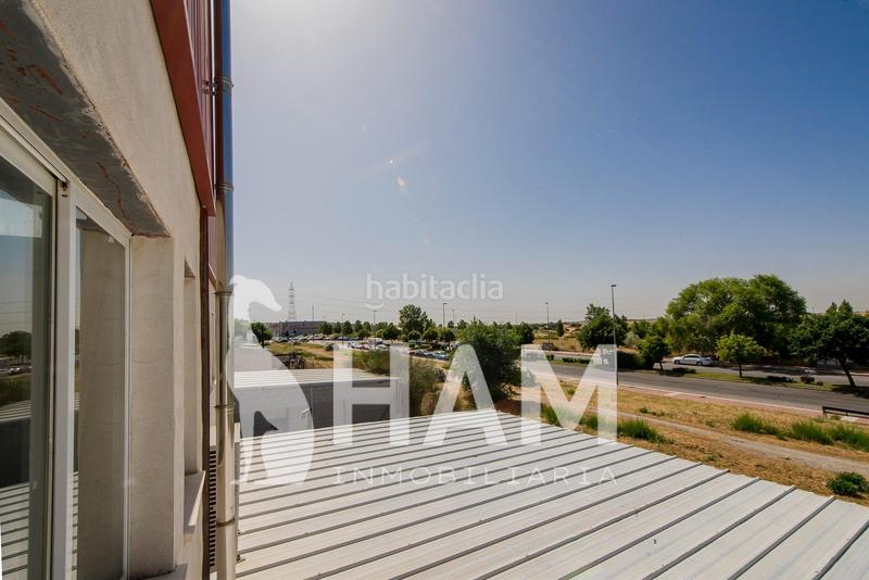 Foto f0b22999-a08e-42ea-8cd8-b28c96f83859. Alquiler nave industrial  1.140m con patio y montacargas en montepríncipe opción nave contigua en Boadilla del Monte