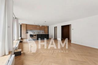 Apartament  Calle montesa. Vivienda reformada de 133 m construidos, situada en una segunda