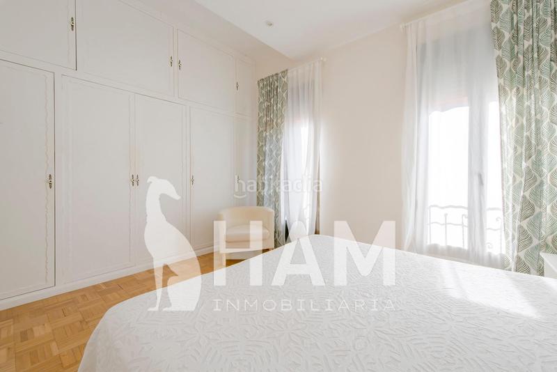 Foto a3a6801a-e244-4c17-a1bd-15283fe6d73d. Pis a Ciudad Jardín Madrid