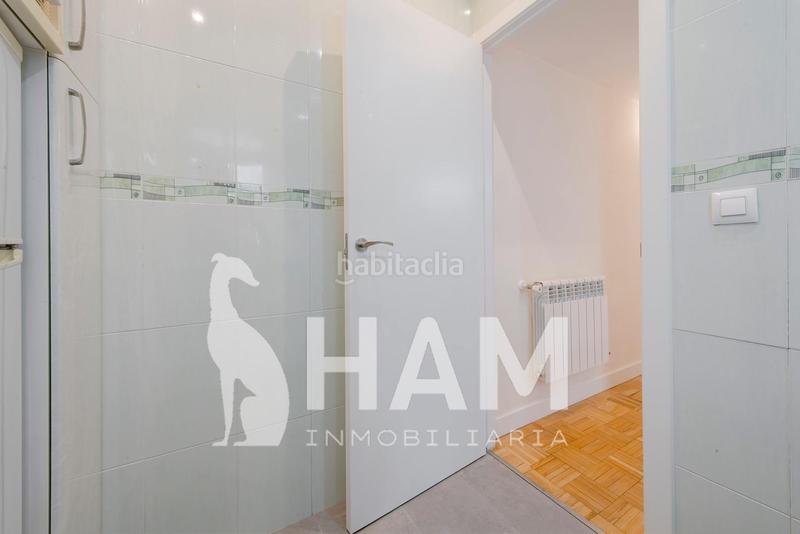 Foto efe8f0ee-106c-43d2-9d6e-6ae6ad8c6612. Piso en Ciudad Jardín Madrid