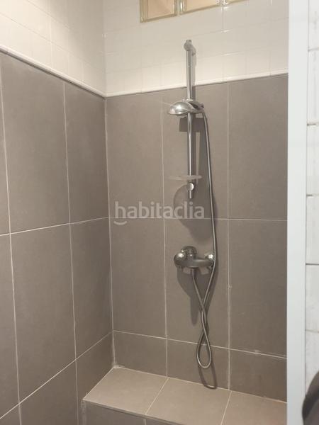 Foto dced1c36-9e43-40ca-8208-47939e399d50. Flat with heating parking in Ciudad Jardín Madrid