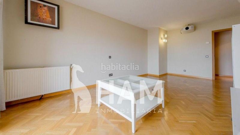 Foto 3a4aefaf-3c68-442e-bd9a-a79723739798. Appartement avec chauffage piscine dans Peñagrande Madrid