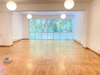 Location Bureau dans Carrer de pau claris 184x. Oficina muy luminosa en calle pau claris entre rossell y proven