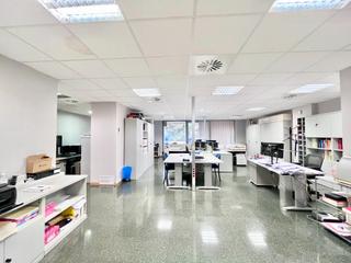 Oficina  Avinguda de madrid 141. Oficina en av. madrid junto a gran vía de carles iii.